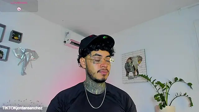 JordanSmiith  online show from 17, 1, 2026