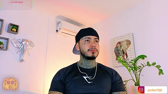Snapshot of JordanSmiith_ chatting on 17, 7, 2026 JordanSmiith online show from 17, 7, 2026