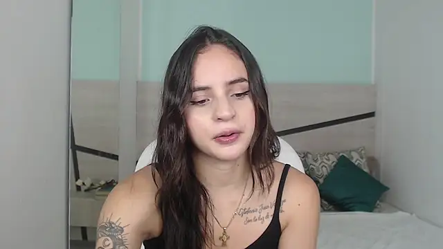 Snapshot of heidy_hoiss chatting on 21, 12, 2024 heidy hoiss online show from 21, 12, 2024