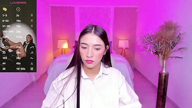 Snapshot of Antonella_Grayy chatting on 25, 2, 2026 Antonella Grayy online show from 25, 2, 2026