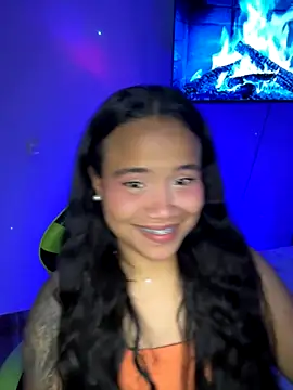 leila 22 online show from 11, 11, 2025