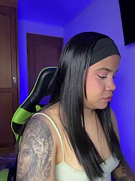 leila 22 online show from 25, 3, 2026