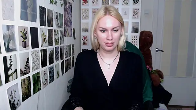 Snapshot of CapriScorpion chatting on 29, 4, 2026 CapriScorpion online show from 29, 4, 2026
