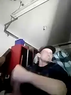 Snapshot of ironwood420 chatting on 4, 1, 2025 ironwood420 online show from 4, 1, 2025