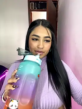 Snapshot of Charlotte_cutee18 chatting on 29, 10, 2025 Charlotte cutee18 online show from 29, 10, 2025