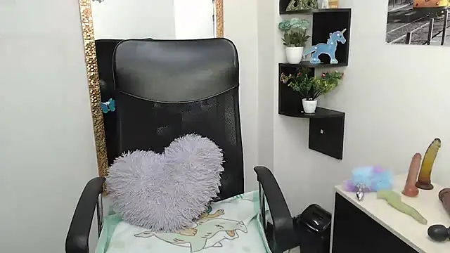 Prety Nany online show from 1, 2, 2025