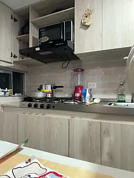 Barbie girl 69 online show from 18, 12, 2025