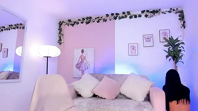 Snapshot of Kim_ev chatting on 4, 12, 2024 Kim ev online show from 4, 12, 2024