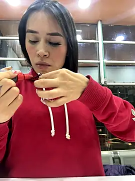 Snapshot of Kim_ev chatting on 15, 10, 2025 Kim ev online show from 15, 10, 2025