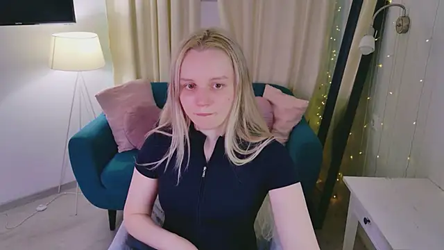Snapshot of Beatrica_Klein chatting on 4, 5, 2026 Beatrica Klein online show from 4, 5, 2026