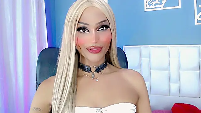 Snapshot of amal_baddell chatting on 22, 12, 2024 amal baddell online show from 22, 12, 2024