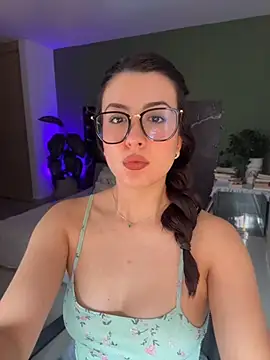 Snapshot of EmaSaenz chatting on 22, 6, 2026 EmaSaenz online show from 22, 6, 2026