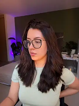 Snapshot of EmaSaenz chatting on 24, 6, 2026 EmaSaenz online show from 24, 6, 2026