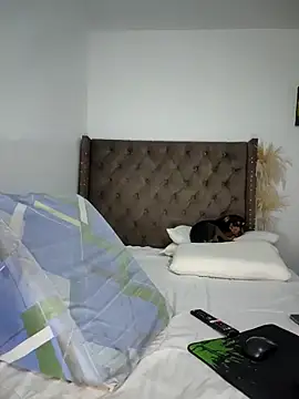 manuela star online show from 28, 2, 2025