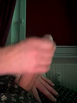 Snapshot of Frank22xx chatting on 18, 12, 2025 Frank22xx online show from 18, 12, 2025