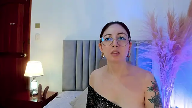 Emilywatsonn online show from 31, 1, 2025