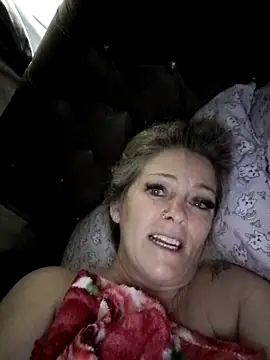 Snapshot of marcialoira chatting on 17, 11, 2025 marcialoira online show from 17, 11, 2025