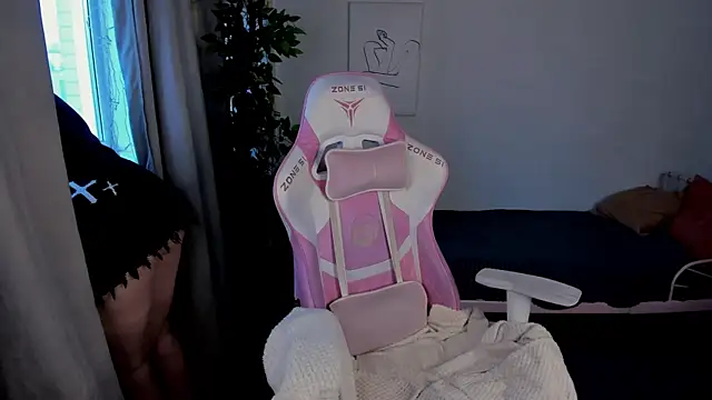 Stacy Luv online show from 23, 10, 2025