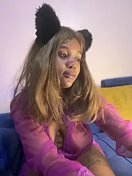 Cherrytowild online show from 27, 10, 2025