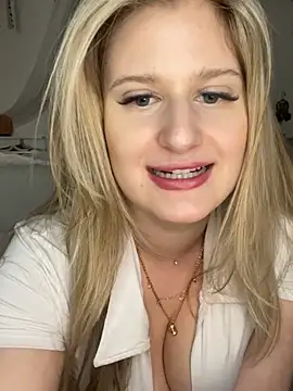 Snapshot of Busty-Ellie chatting on 23, 2, 2025 Busty-Ellie online show from 23, 2, 2025