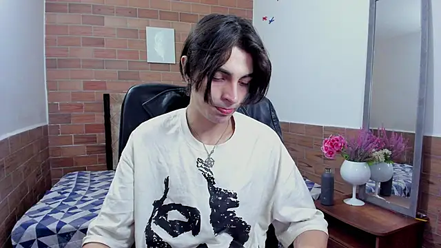 Snapshot of MIKE_HUNTER7 chatting on 7, 12, 2024 MIKE HUNTER7 online show from 7, 12, 2024