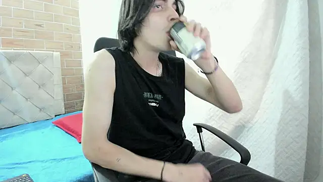 Snapshot of MIKE_HUNTER7 chatting on 24, 2, 2025 MIKE HUNTER7 online show from 24, 2, 2025