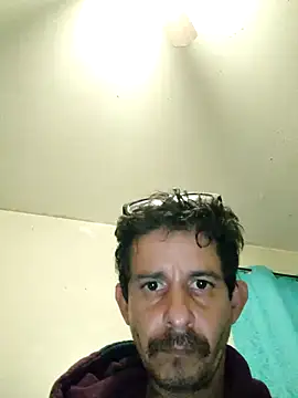 Snapshot of LongDickZee562 chatting on 4, 1, 2025 LongDickZee562 online show from 4, 1, 2025