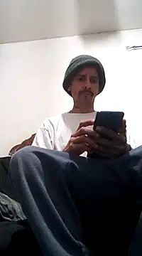 Snapshot of LongDickZee562 chatting on 7, 3, 2025 LongDickZee562 online show from 7, 3, 2025