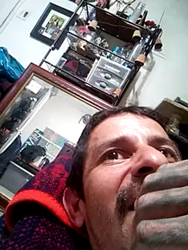 Snapshot of LongDickZee562 chatting on 11, 3, 2025 LongDickZee562 online show from 11, 3, 2025