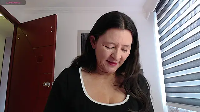  Alice Horny Gh online show from 4, 4, 2026