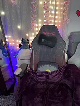 Snapshot of Angel-Lewd-Cake chatting on 26, 2, 2026 Angel-Lewd-Cake online show from 26, 2, 2026