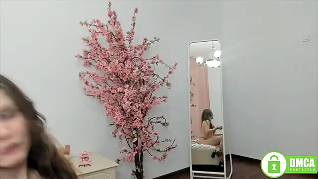 Charlotte wow online show from 25, 12, 2024