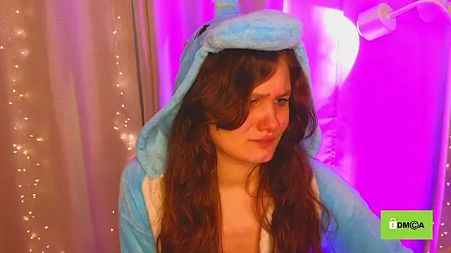 Charlotte wow online show from 3, 2, 2025