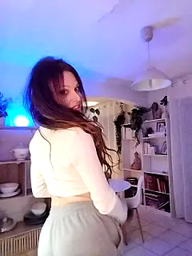 Snapshot of Luna_Kitanna chatting on 19, 1, 2025 Luna Kitanna online show from 19, 1, 2025