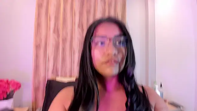 Snapshot of hannnasmith chatting on 11, 6, 2026 hannnasmith online show from 11, 6, 2026