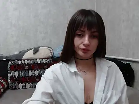 Snapshot of LikaLuis chatting on 22, 2, 2025 LikaLuis online show from 22, 2, 2025