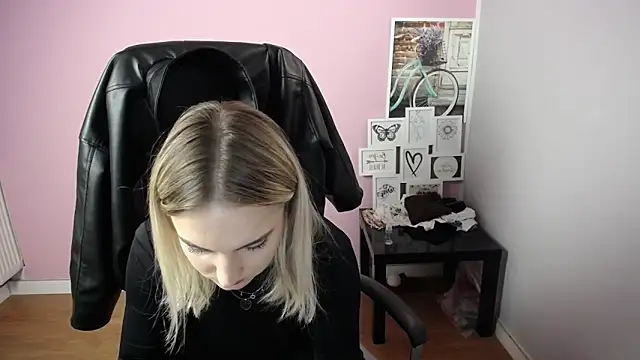 viktoria lovely online show from 17, 10, 2025