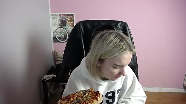 viktoria lovely online show from 27, 3, 2026