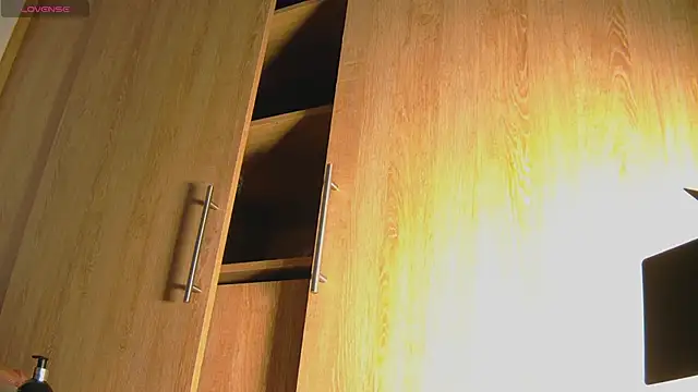 aidaadams online show from 27, 10, 2025