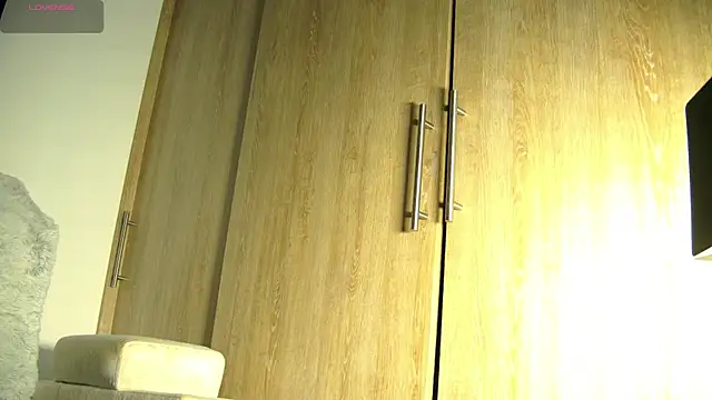 aidaadams online show from 9, 11, 2025