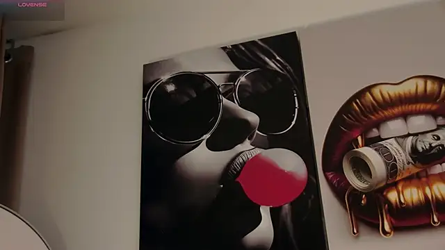 aidaadams online show from 3, 12, 2025