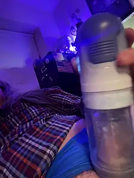 Snapshot of Helmut1971 chatting on 19, 12, 2024 Helmut1971 online show from 19, 12, 2024