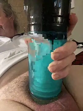 Snapshot of Helmut1971 chatting on 14, 10, 2025 Helmut1971 online show from 14, 10, 2025