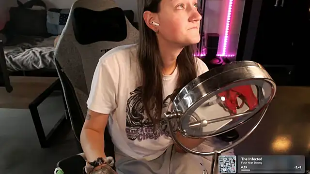 Clairedelilah online show from 14, 2, 2026