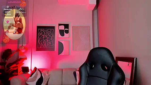  cloe martinez online show from 20, 9, 2025