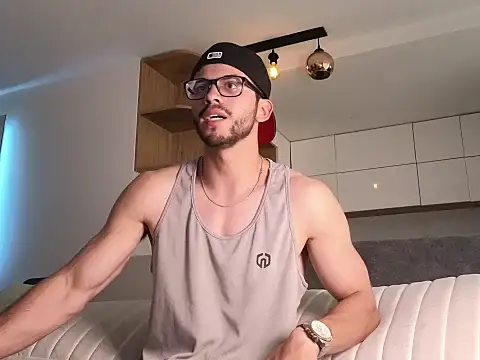 Snapshot of Phantom_Bigger1 chatting on 6, 1, 2026 Phantom Bigger1 online show from 6, 1, 2026