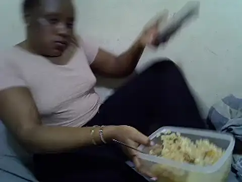 Snapshot of Crystal__Gee chatting on 27, 12, 2024 Crystal Gee online show from 27, 12, 2024