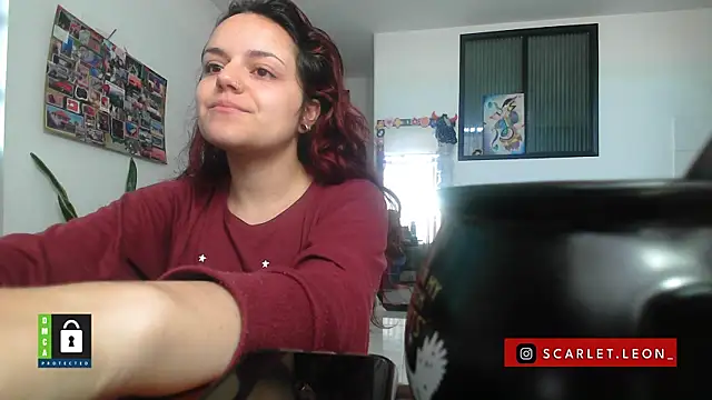 Snapshot of Scarletleon77 chatting on 21, 10, 2025 Scarletleon77 online show from 21, 10, 2025