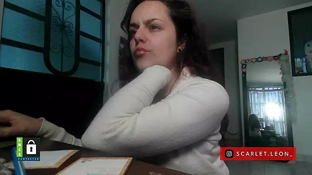 Snapshot of Scarletleon77 chatting on 21, 11, 2025 Scarletleon77 online show from 21, 11, 2025