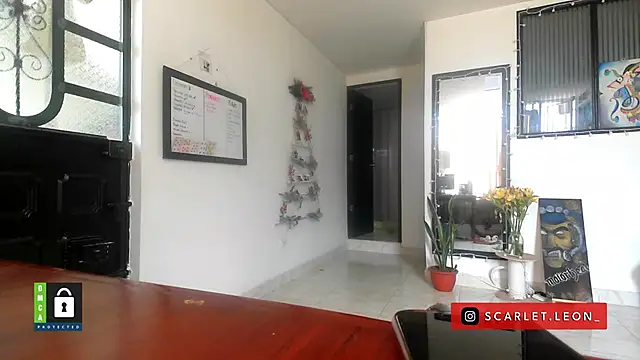 Snapshot of Scarletleon77 chatting on 19, 12, 2025 Scarletleon77 online show from 19, 12, 2025